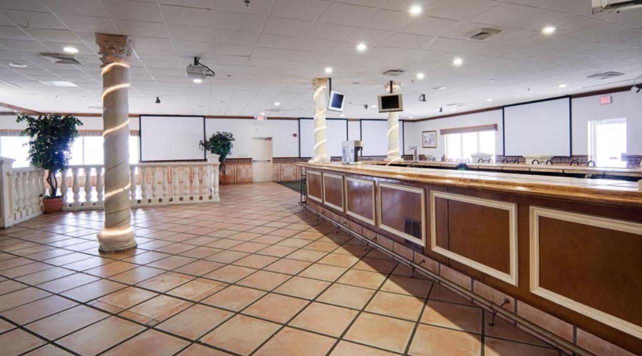 Miami Gardens Inn & Suites Golden Glades Экстерьер фото