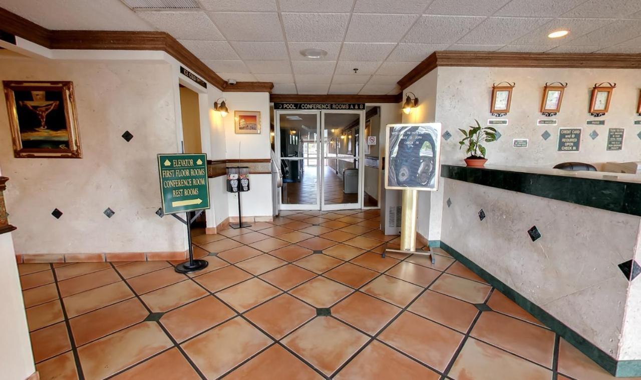 Miami Gardens Inn & Suites Golden Glades Экстерьер фото